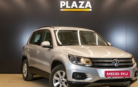 Volkswagen Tiguan I, 2013 год, 999 000 рублей, 2 фотография