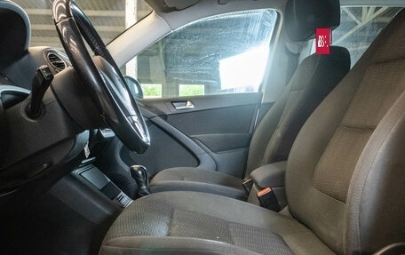 Volkswagen Tiguan I, 2013 год, 999 000 рублей, 18 фотография