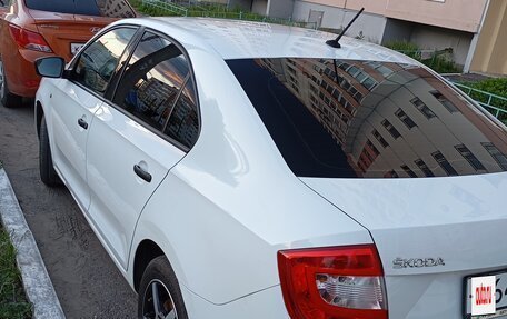 Skoda Rapid I, 2015 год, 890 000 рублей, 3 фотография