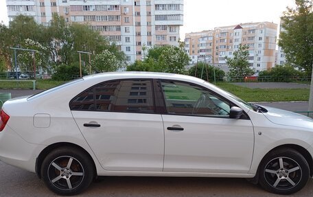 Skoda Rapid I, 2015 год, 890 000 рублей, 2 фотография