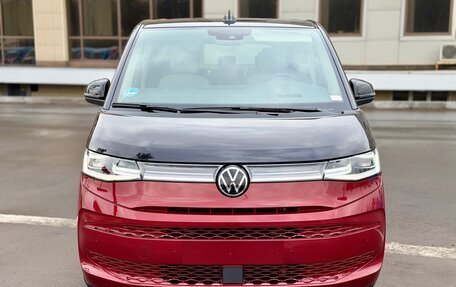Volkswagen Multivan, 2024 год, 7 350 000 рублей, 1 фотография