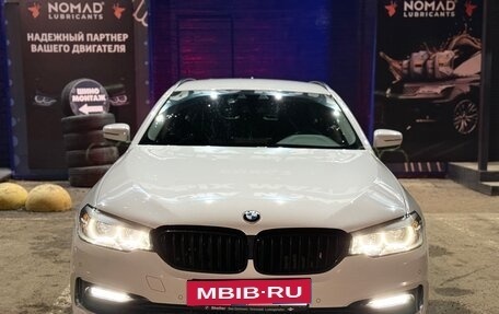BMW 5 серия, 2018 год, 2 700 000 рублей, 1 фотография