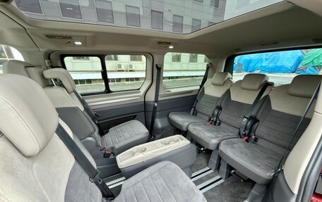 Volkswagen Multivan, 2024 год, 7 350 000 рублей, 14 фотография