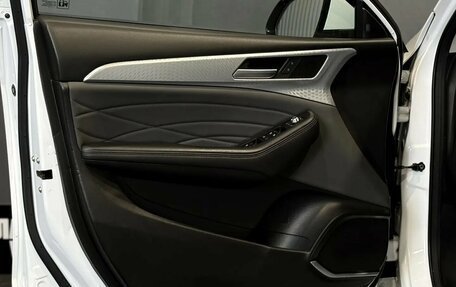 Haval F7x I, 2022 год, 2 200 000 рублей, 9 фотография