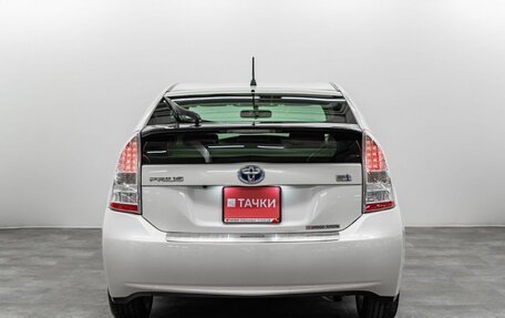 Toyota Prius, 2010 год, 1 000 000 рублей, 5 фотография