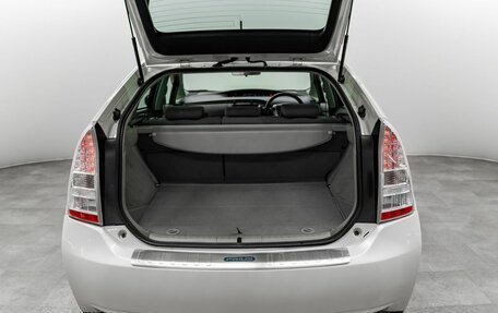 Toyota Prius, 2010 год, 1 000 000 рублей, 18 фотография