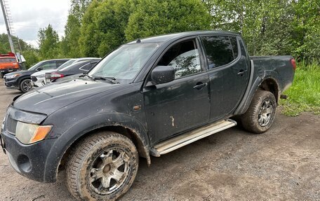 Mitsubishi L200 IV рестайлинг, 2008 год, 700 000 рублей, 2 фотография