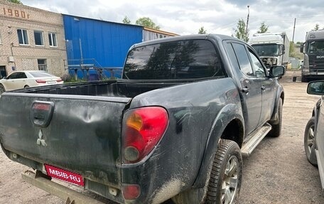 Mitsubishi L200 IV рестайлинг, 2008 год, 700 000 рублей, 4 фотография