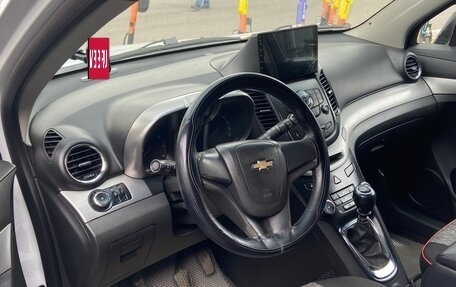 Chevrolet Orlando I, 2012 год, 720 000 рублей, 4 фотография