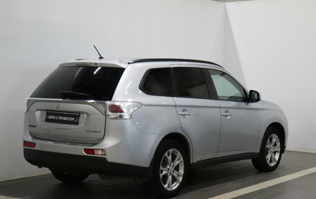 Mitsubishi Outlander III рестайлинг 3, 2013 год, 1 237 000 рублей, 3 фотография