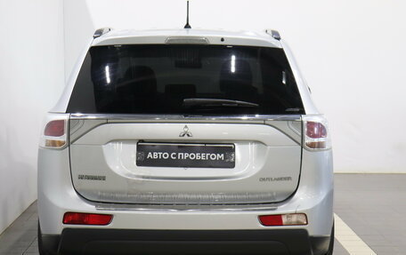 Mitsubishi Outlander III рестайлинг 3, 2013 год, 1 237 000 рублей, 4 фотография