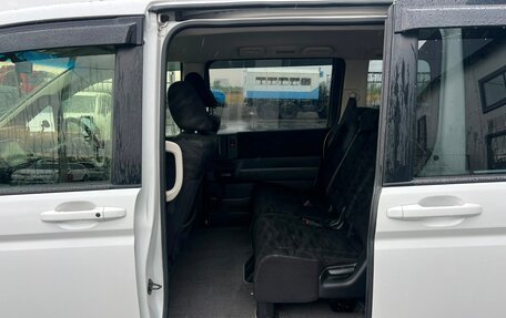 Honda Stepwgn IV, 2014 год, 1 749 000 рублей, 17 фотография