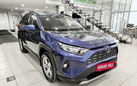 Toyota RAV4, 2021 год, 3 250 000 рублей, 3 фотография