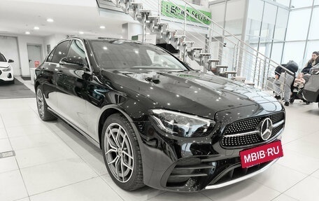 Mercedes-Benz E-Класс, 2021 год, 4 450 000 рублей, 3 фотография