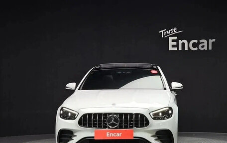 Mercedes-Benz E-Класс, 2022 год, 4 790 000 рублей, 2 фотография