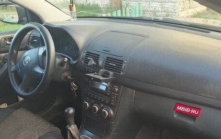 Toyota Avensis III рестайлинг, 2007 год, 700 000 рублей, 3 фотография
