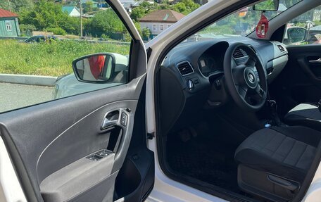 Volkswagen Polo VI (EU Market), 2011 год, 680 000 рублей, 5 фотография