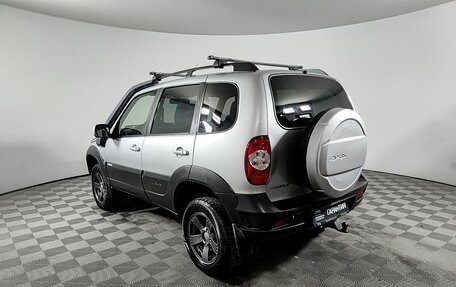 Chevrolet Niva I рестайлинг, 2018 год, 900 000 рублей, 8 фотография