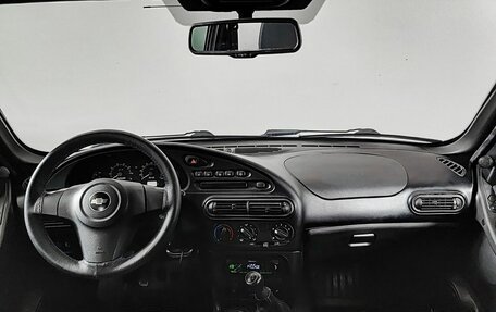 Chevrolet Niva I рестайлинг, 2018 год, 900 000 рублей, 17 фотография