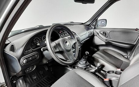 Chevrolet Niva I рестайлинг, 2018 год, 900 000 рублей, 20 фотография