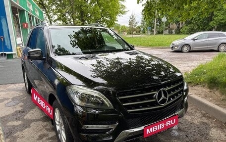 Mercedes-Benz M-Класс, 2012 год, 2 400 000 рублей, 2 фотография