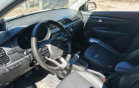 KIA Rio IV, 2018 год, 1 650 000 рублей, 12 фотография