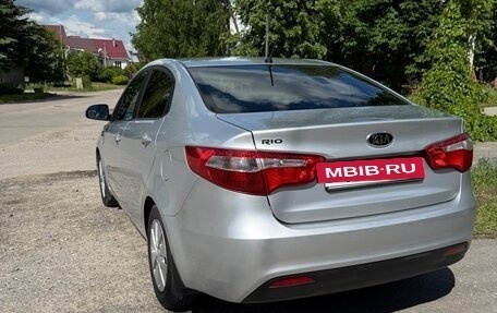 KIA Rio II, 2011 год, 760 000 рублей, 3 фотография