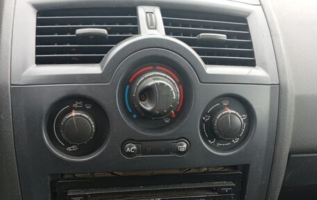 Renault Megane II, 2004 год, 200 000 рублей, 2 фотография