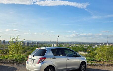 Toyota Vitz, 2013 год, 650 000 рублей, 9 фотография