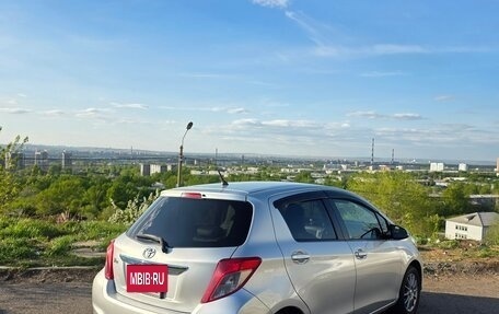 Toyota Vitz, 2013 год, 650 000 рублей, 8 фотография