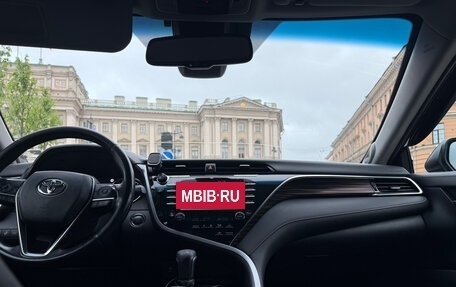 Toyota Camry, 2019 год, 2 449 000 рублей, 22 фотография
