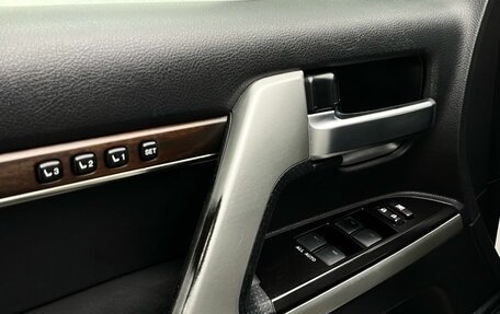 Toyota Land Cruiser 200, 2015 год, 5 449 000 рублей, 19 фотография