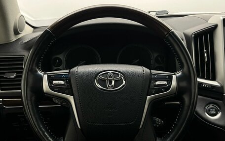 Toyota Land Cruiser 200, 2015 год, 5 449 000 рублей, 26 фотография