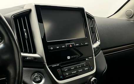 Toyota Land Cruiser 200, 2015 год, 5 449 000 рублей, 24 фотография