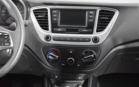 Hyundai Solaris II рестайлинг, 2019 год, 1 250 000 рублей, 13 фотография