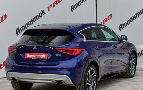 Infiniti Q30, 2017 год, 2 359 000 рублей, 6 фотография