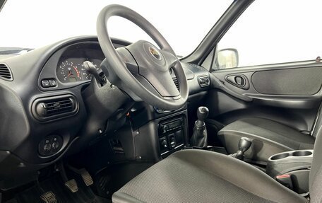 Chevrolet Niva I рестайлинг, 2017 год, 745 000 рублей, 9 фотография