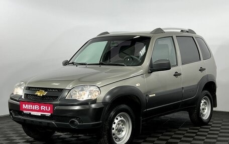 Chevrolet Niva I рестайлинг, 2017 год, 745 000 рублей, 2 фотография