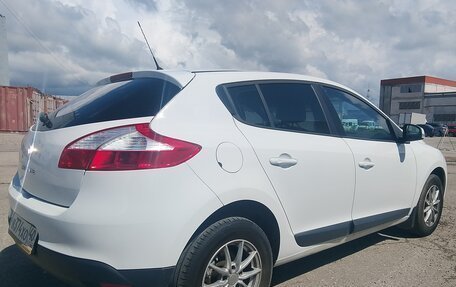 Renault Megane III, 2014 год, 780 000 рублей, 2 фотография