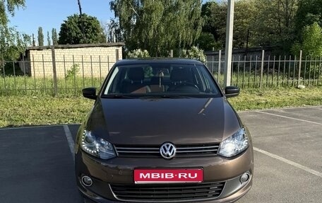 Volkswagen Polo VI (EU Market), 2014 год, 1 200 000 рублей, 1 фотография