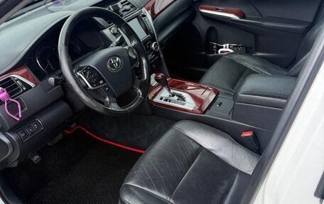 Toyota Camry, 2013 год, 1 390 000 рублей, 8 фотография