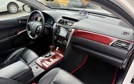 Toyota Camry, 2013 год, 1 390 000 рублей, 7 фотография