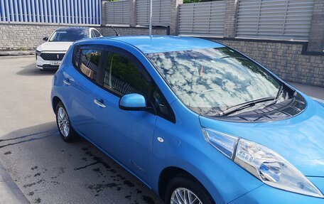 Nissan Leaf I, 2013 год, 1 250 000 рублей, 2 фотография