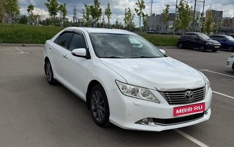 Toyota Camry, 2013 год, 1 390 000 рублей, 3 фотография