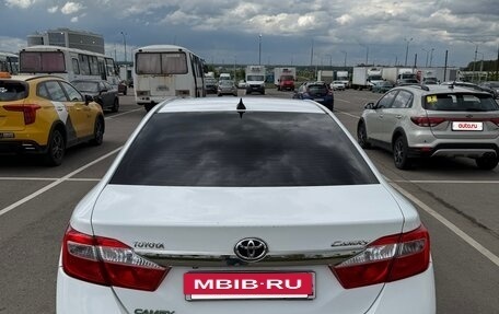 Toyota Camry, 2013 год, 1 390 000 рублей, 4 фотография
