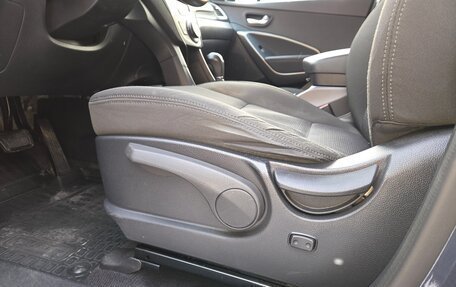 Hyundai Santa Fe III рестайлинг, 2017 год, 2 400 000 рублей, 4 фотография