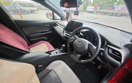 Toyota C-HR I рестайлинг, 2020 год, 2 450 000 рублей, 26 фотография