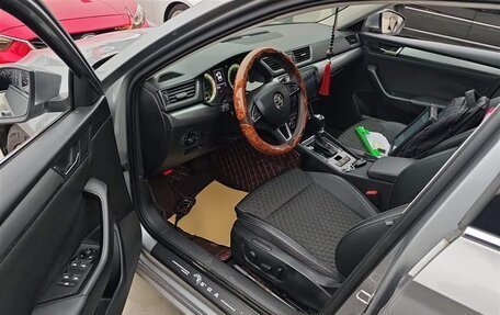 Skoda Superb III рестайлинг, 2018 год, 1 350 000 рублей, 9 фотография