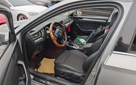 Skoda Superb III рестайлинг, 2018 год, 1 350 000 рублей, 8 фотография