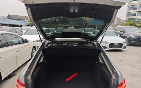 Skoda Superb III рестайлинг, 2018 год, 1 350 000 рублей, 15 фотография